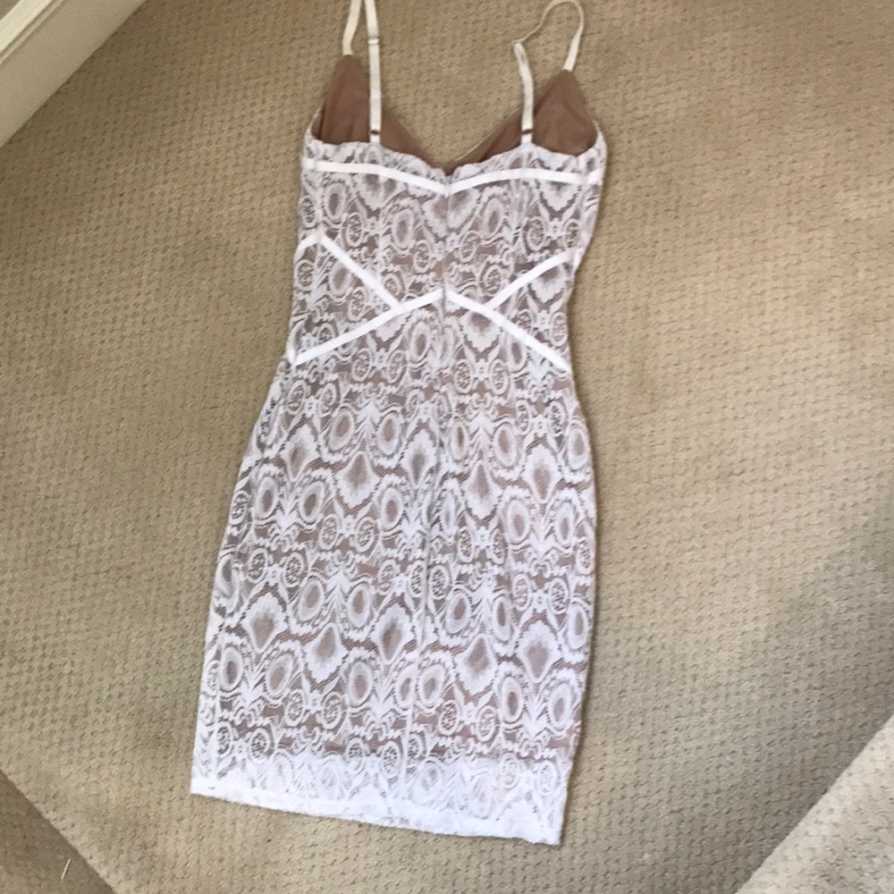 Guess lace dress - Picture 4 of 7
